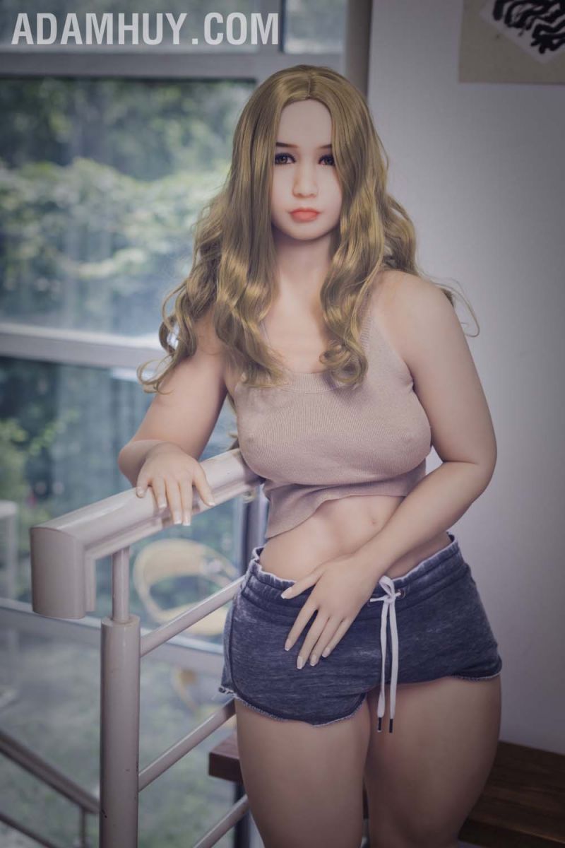  So sánh Búp bê WM ALICIA 156cm nhập khẩu
